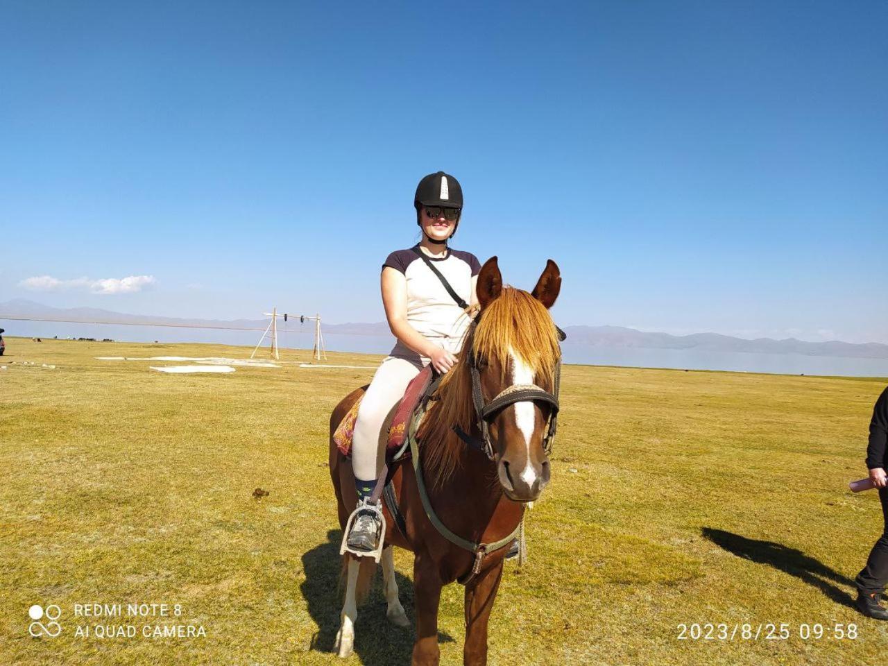 Zalkar Yurt Camp Hotel Song-Kul Buitenkant foto