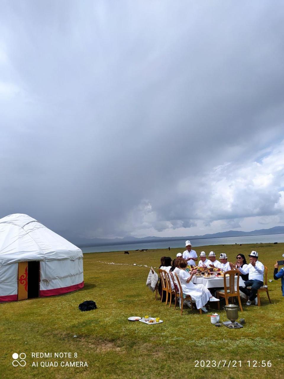 Zalkar Yurt Camp Hotel Song-Kul Buitenkant foto