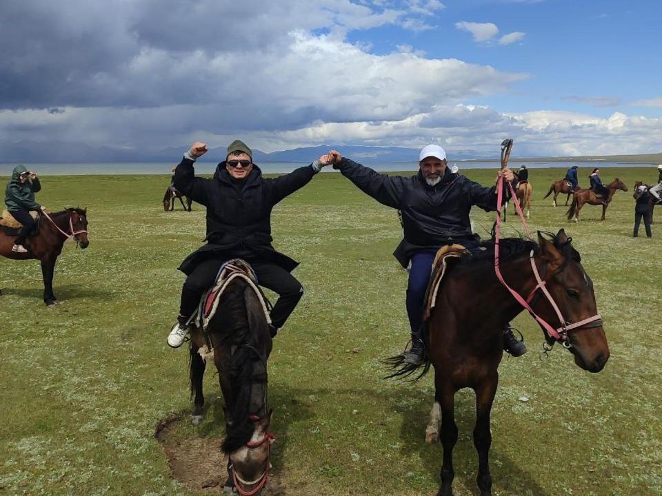 Zalkar Yurt Camp Hotel Song-Kul Buitenkant foto