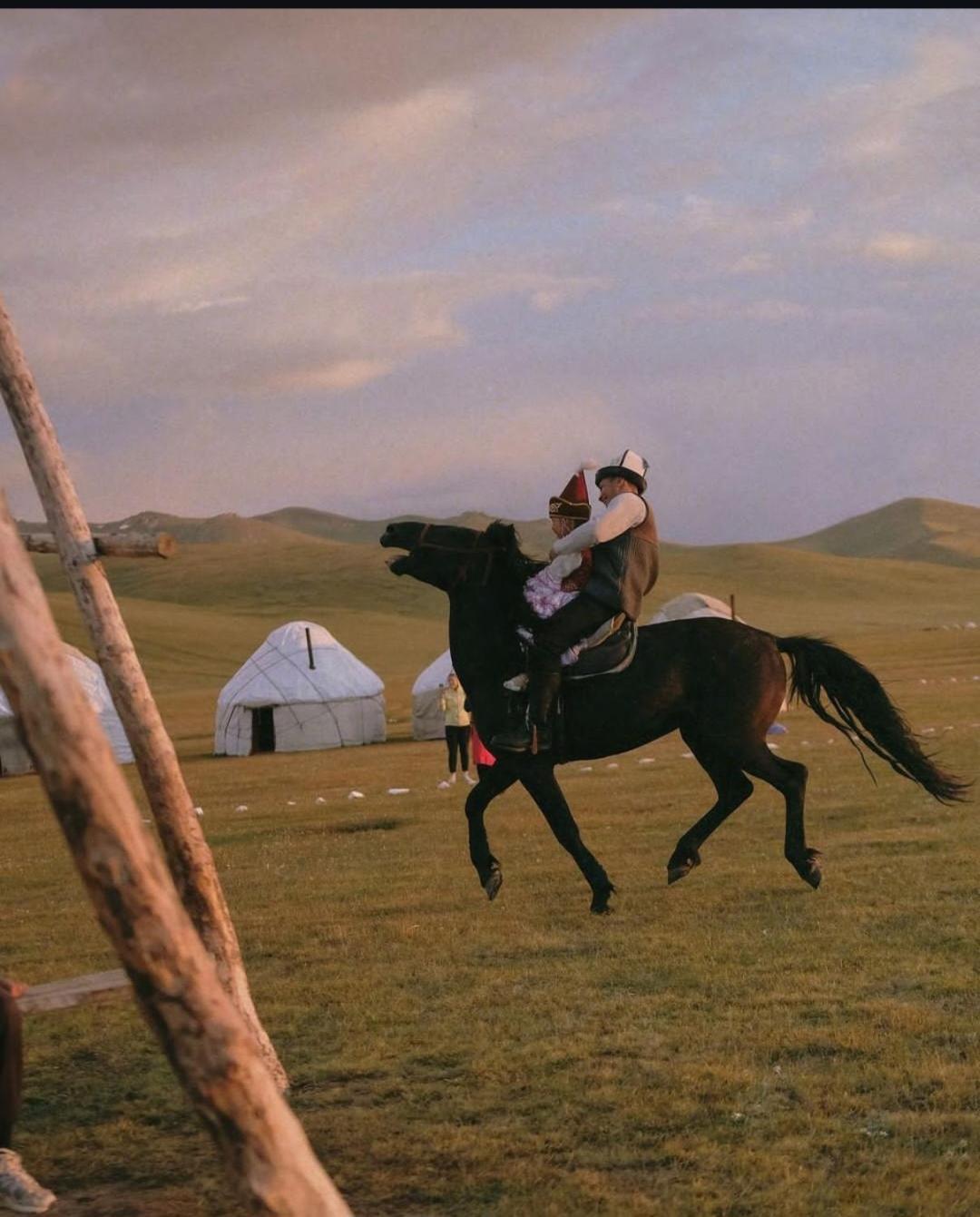 Zalkar Yurt Camp Hotel Song-Kul Buitenkant foto
