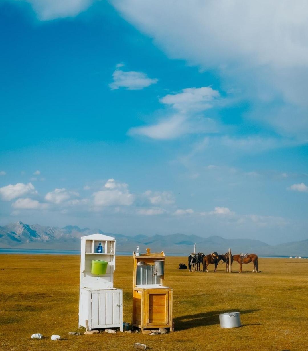 Zalkar Yurt Camp Hotel Song-Kul Buitenkant foto