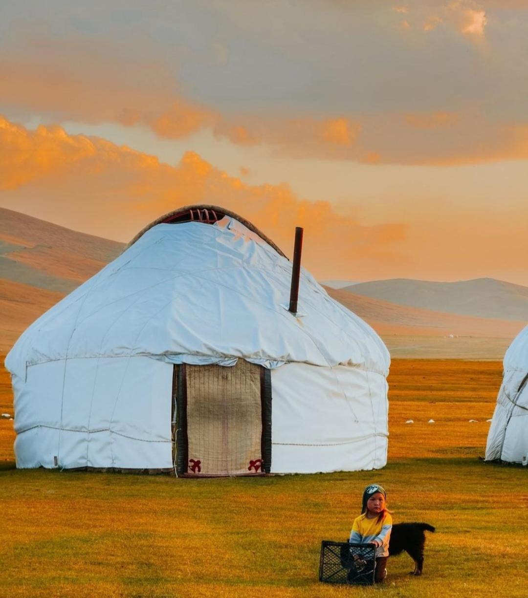 Zalkar Yurt Camp Hotel Song-Kul Buitenkant foto